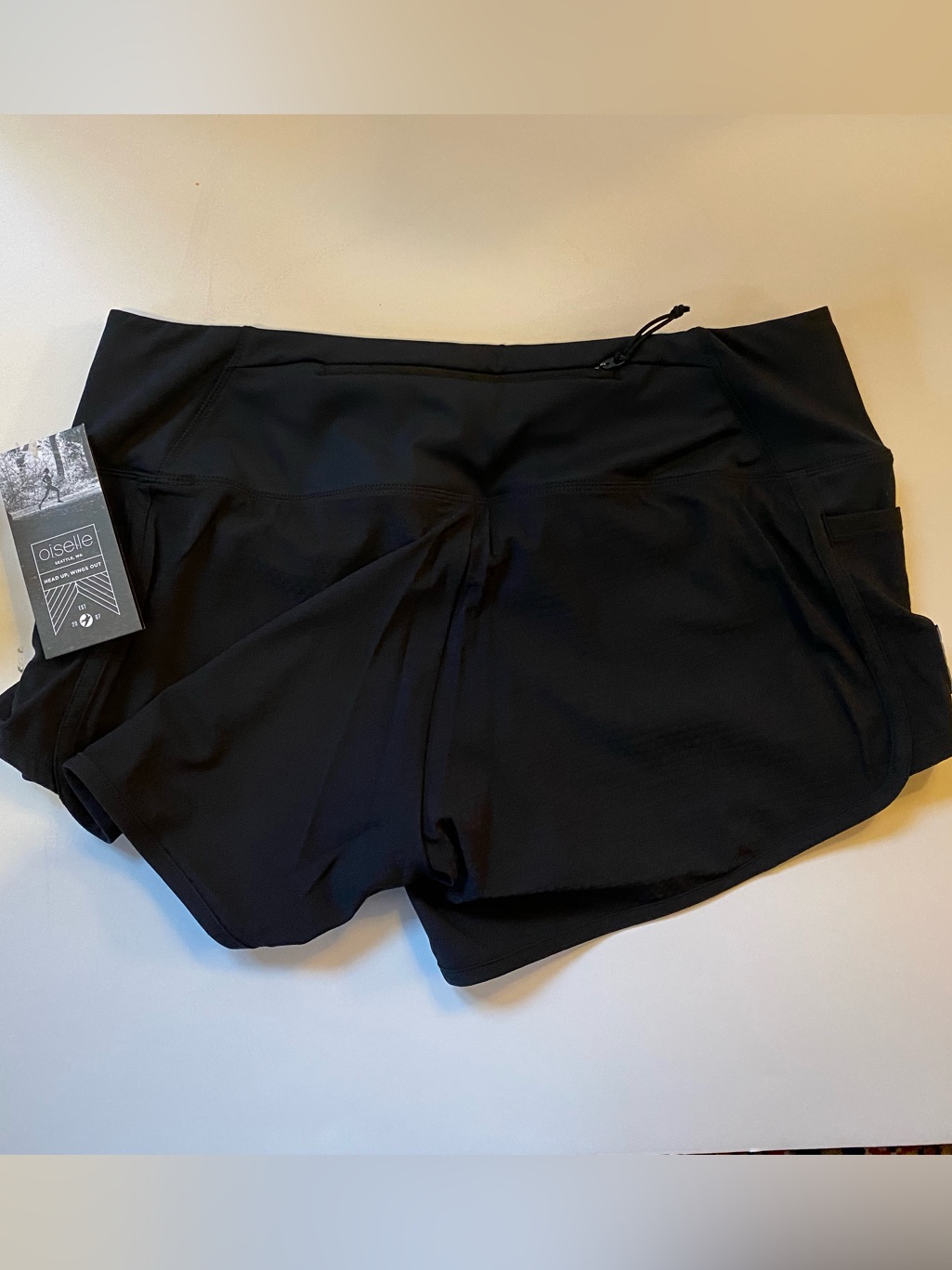 Nwt Oiselle Track Star Shorts (Size 6) — image 4 of 8